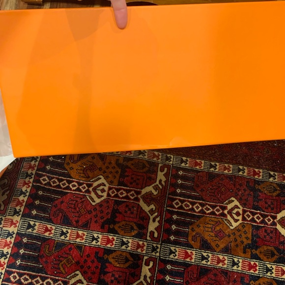 Box - Picture 5 of 8